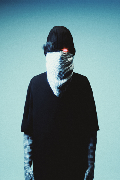 self_blue_mask_studio_600